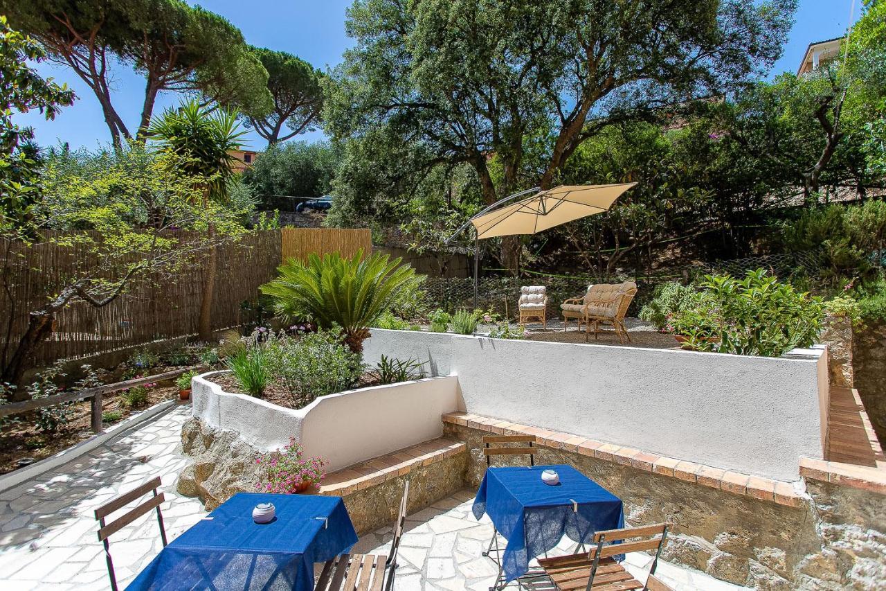 Brezza Marina Guest House Porto Ercole  Exterior photo
